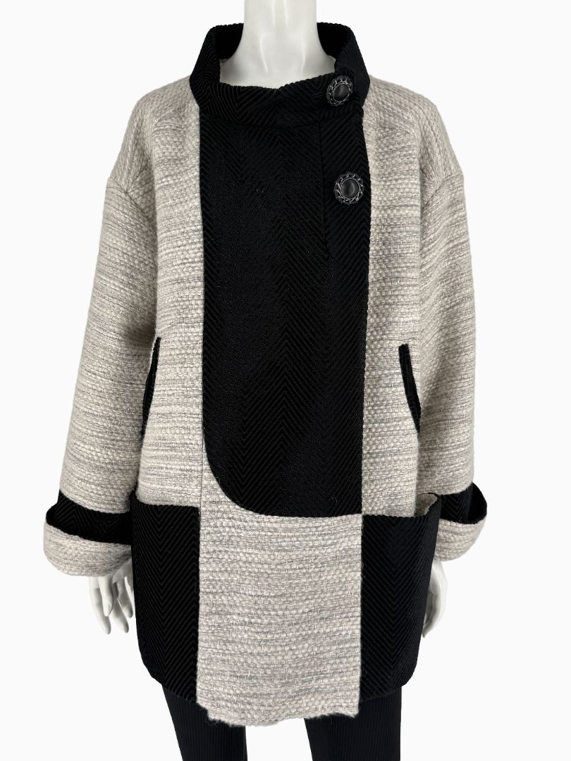 Chanel Oversized Mohair Wool Blend Tweed Coat – Size 44