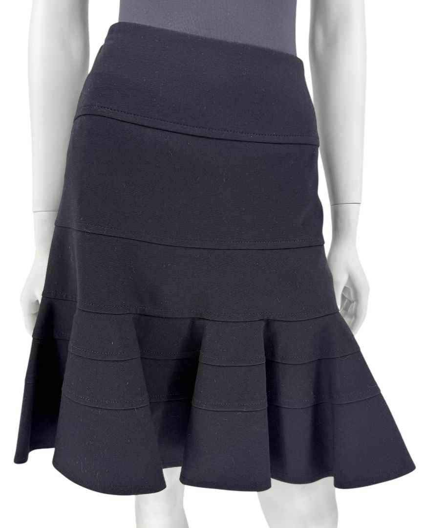 Akris Punto Ruffle Embellishment Knee-Length Skirt - Size 8
