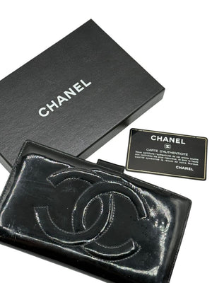 CHANEL Vintage Patent Leather CC Long Wallet – Black