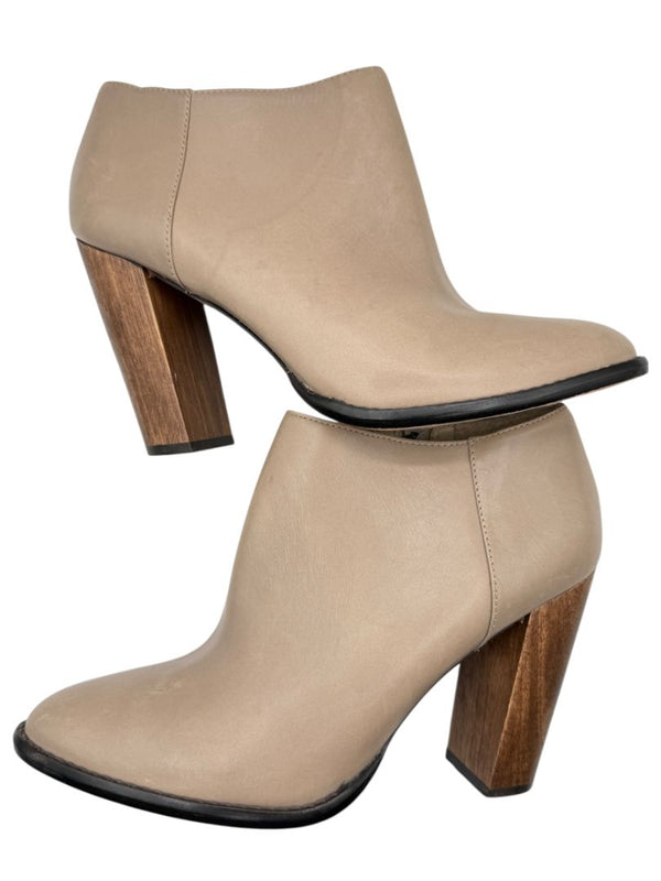 Elizabeth and James Taupe Leather Ankle Booties – Size 8.5B