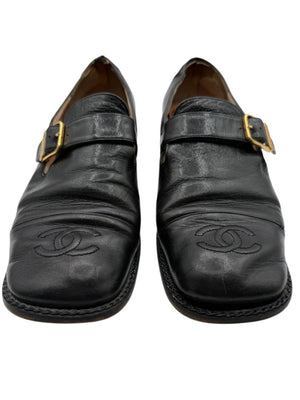 CHANEL CC Leather Buckle Shoes – Size 40 – Black
