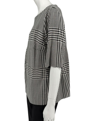 Escada Black & Ivory Houndstooth Knit Top – Size EU 44 (US 14)