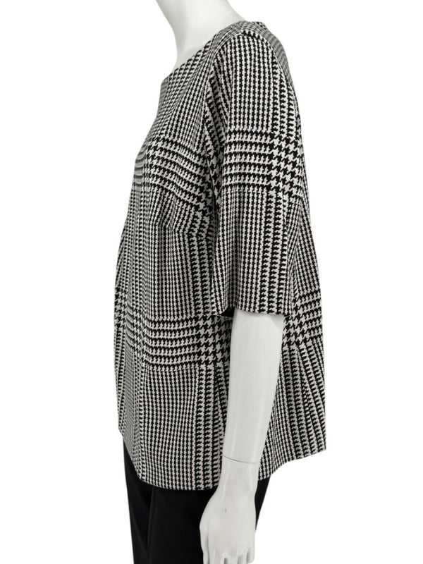 Escada Black & Ivory Houndstooth Knit Top – Size EU 44 (US 14)