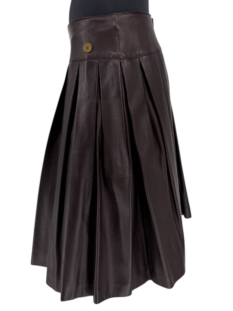 Chanel Fall 2001 Pleated Lambskin Skirt – Size 42