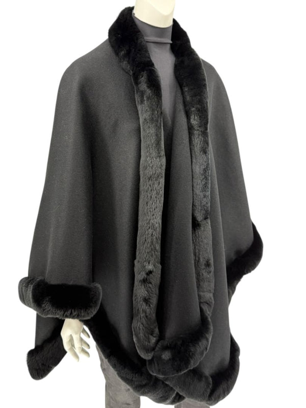 Pamella Roland Black Wool Fur Trim Cape Coat Made in New York – O/S