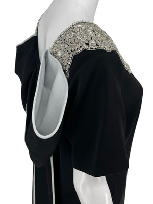 Pamella Roland Black jeweled Gown with Dramatic Back Panel – Large