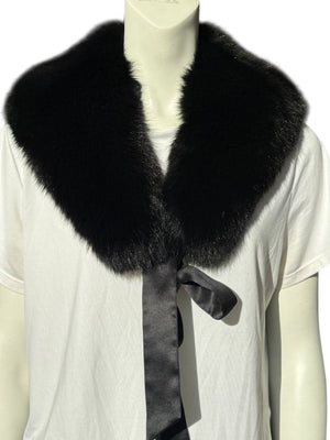 Dana Buchman Genuine Blue Fox Fur Collar – Pristine Condition