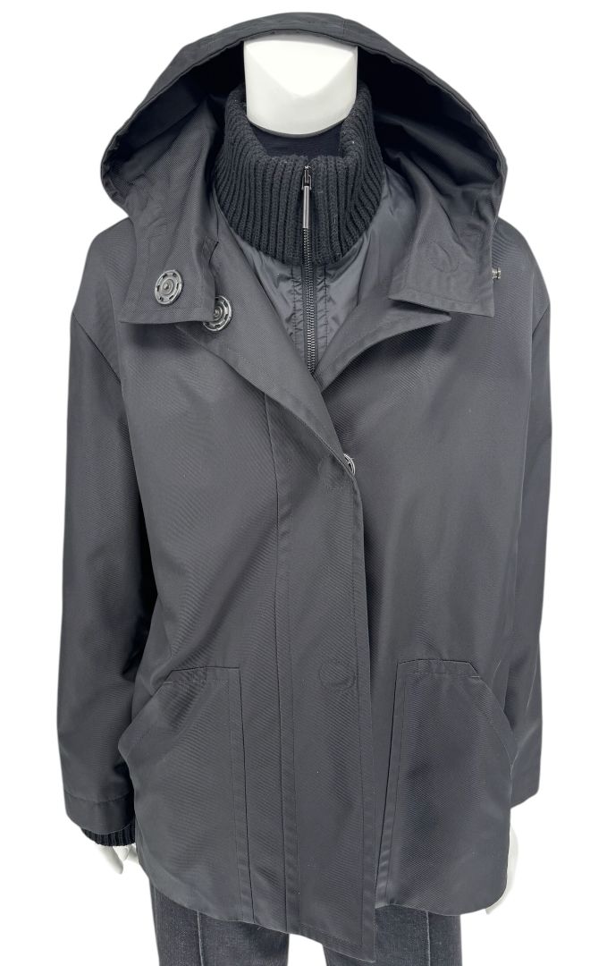 Akris Punto Black 2-in-1 Convertible Jacket – Size 10