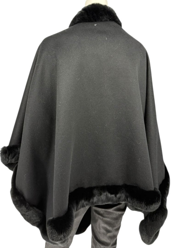 Pamella Roland Black Wool Fur Trim Cape Coat Made in New York – O/S