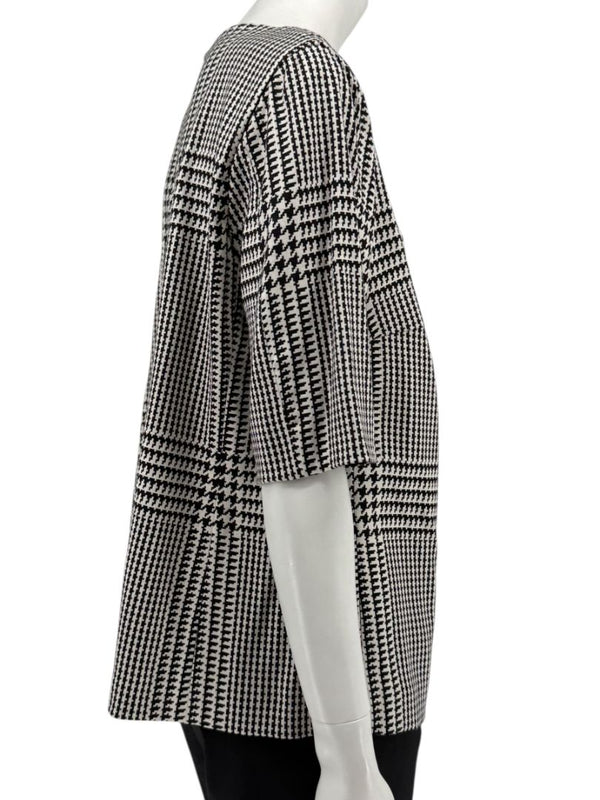 Escada Black & Ivory Houndstooth Knit Top – Size EU 44 (US 14)