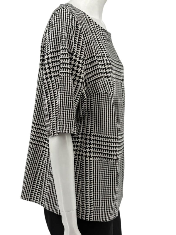 Escada Black & Ivory Houndstooth Knit Top – Size EU 44 (US 14)