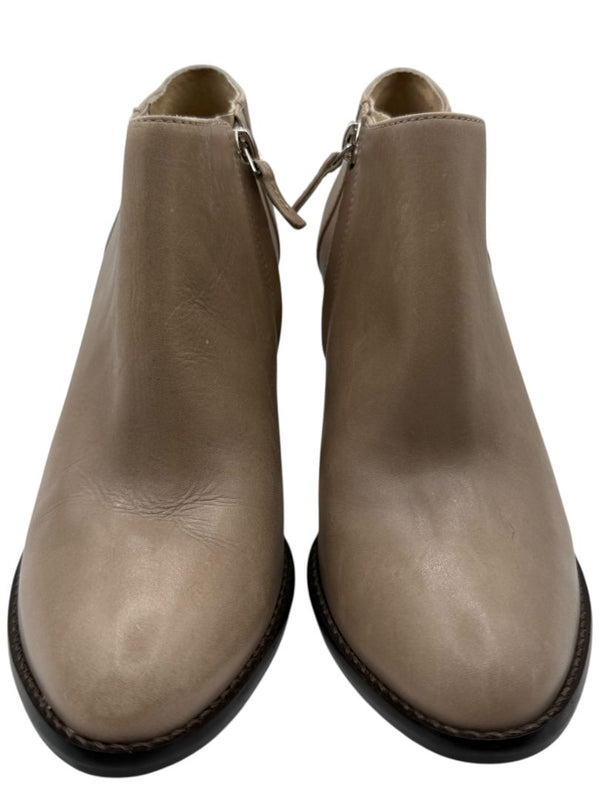 Elizabeth and James Taupe Leather Ankle Booties – Size 8.5B