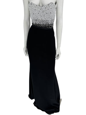 Pamella Roland Black Strapless Gown Silver Pearl Crystal Beaded Bodice Size 8 Evening Dress