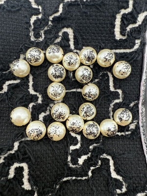 Chanel Pearl-Embellished Tweed & Leather Cutoff Gloves – Size 7.5