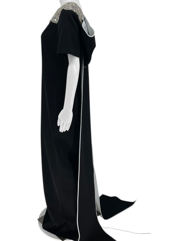 Pamella Roland Black jeweled Gown with Dramatic Back Panel – Large