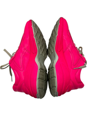 Gucci Rhyton Neon Pink Leather Low-Top Sneakers – Size 39