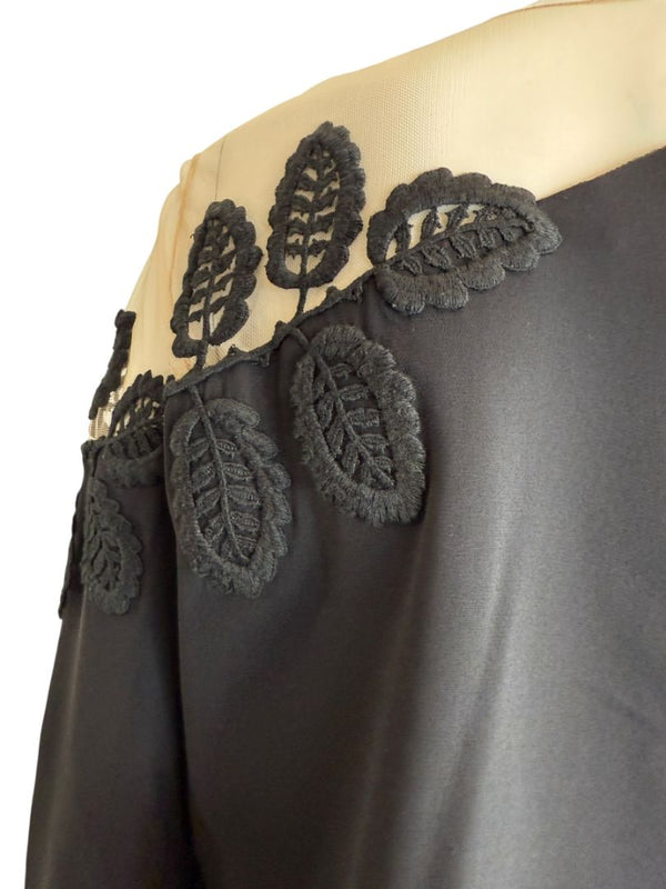 Oscar de la Renta Resort 2019 Black Silk Embroidered Illusion Neck Blouse – Size 8 - NWT