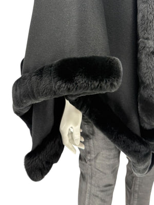 Pamella Roland Black Wool Fur Trim Cape Coat Made in New York – O/S