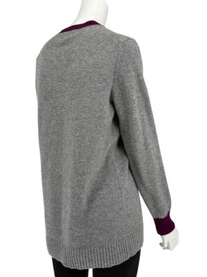 Chanel 2007A Grey and Purple Cashmere Beaded Crest Detail V Neck Sweater - Size 44