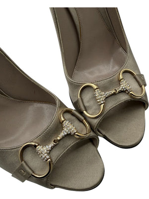 Gucci Satin Horsebit Peep-Toe Pumps with Crystal Detail – Size 8.5B
