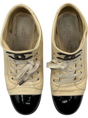Chanel Cap-Toe Leather Sneakers in Beige and Black – Size 41