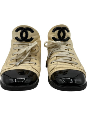 Chanel Cap-Toe Leather Sneakers in Beige and Black – Size 41