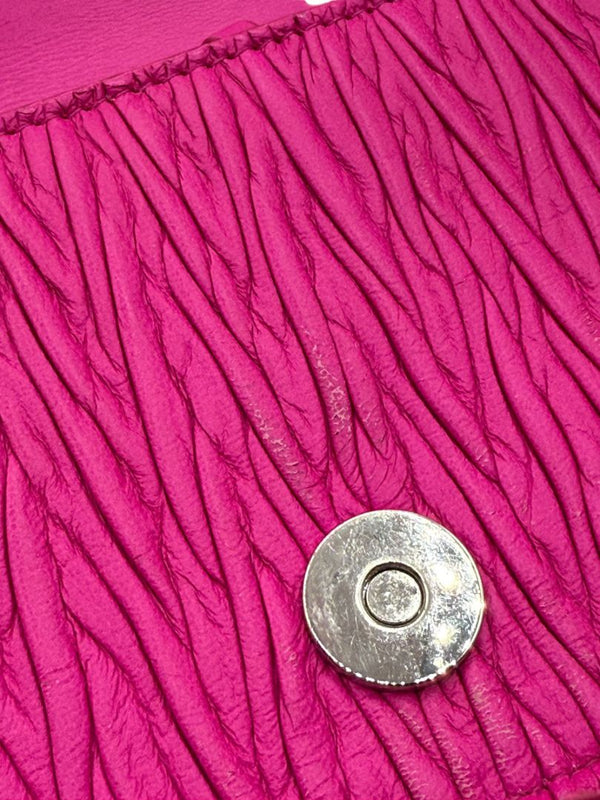 Alexander McQueen Women’s Fuchsia Pink Leather Knuckle Clutch Shoulder Bag