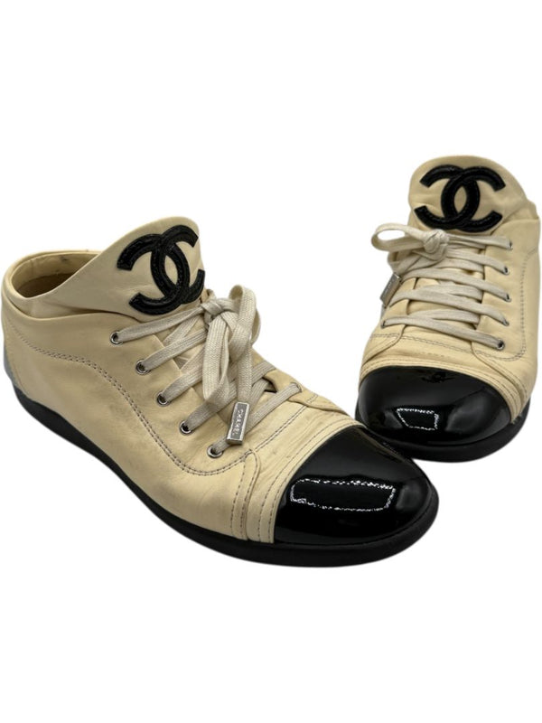 Chanel Cap-Toe Leather Sneakers in Beige and Black – Size 41