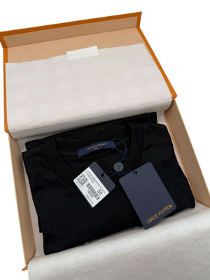 Louis Vuitton Men’s Ombré Jewel Logo Short-Sleeve T-Shirt –Size Small-Pristine New Condition