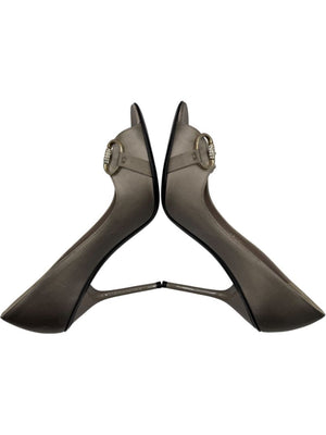 Gucci Satin Horsebit Peep-Toe Pumps with Crystal Detail – Size 8.5B