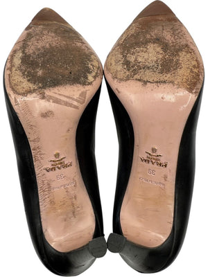 Prada Black Leather Pointed Toe Pumps – Size 39