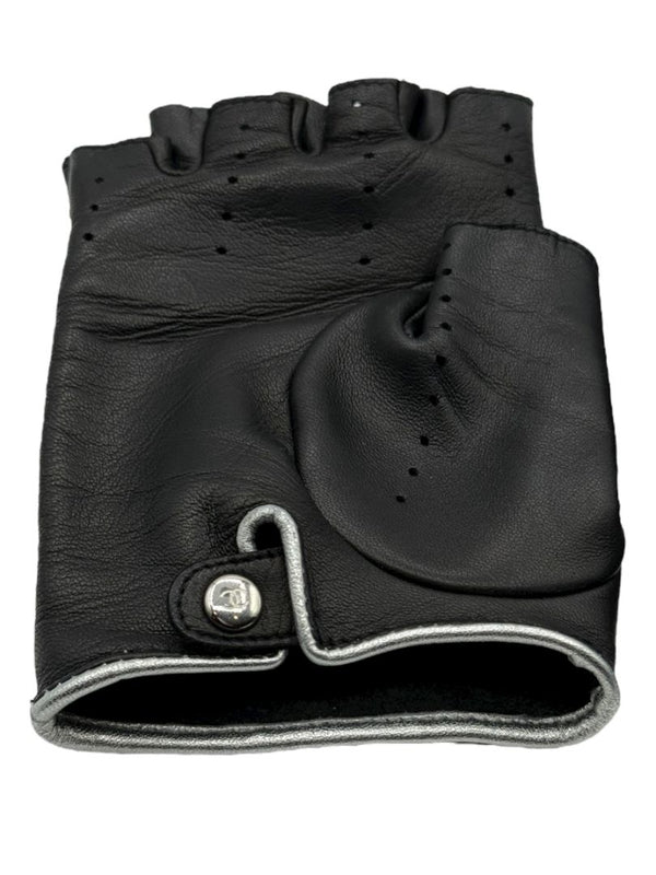 Chanel Quilted Lambskin Beaded CC Fingerless Gloves – Size 7½ – Excellent Preowned Condition (Rare)