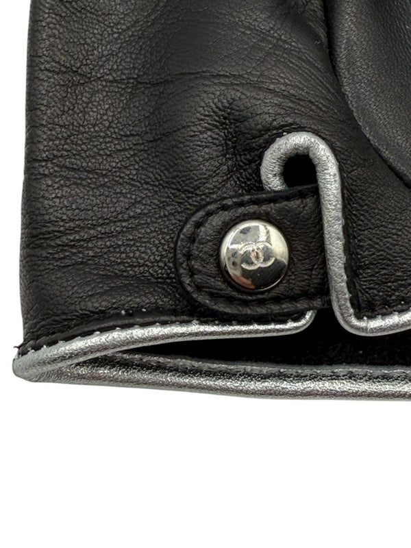 Chanel Quilted Lambskin Beaded CC Fingerless Gloves – Size 7½ – Excellent Preowned Condition (Rare)