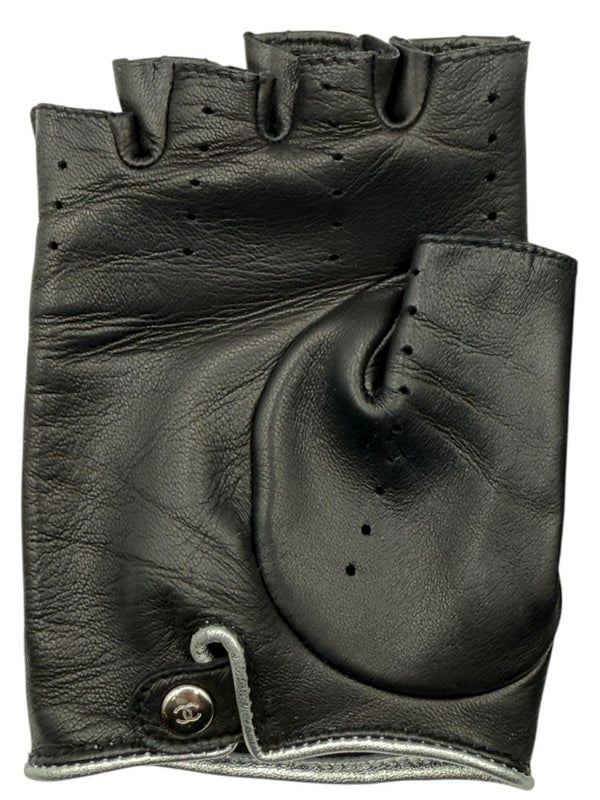 Chanel Quilted Lambskin Beaded CC Fingerless Gloves – Size 7½ – Excellent Preowned Condition (Rare)