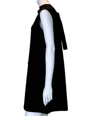 Pamella Roland Black Sleeveless Shift Dress with Back Bow Detail – Large