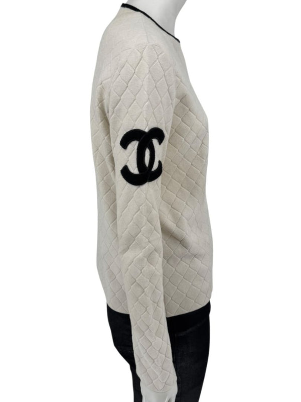 Chanel Ivory Quilted CC Logo Sweater – Size 42 (FR)