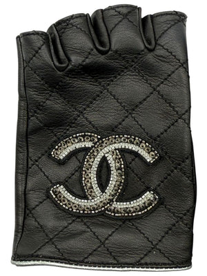 Chanel Quilted Lambskin Beaded CC Fingerless Gloves – Size 7½ – Excellent Preowned Condition (Rare)