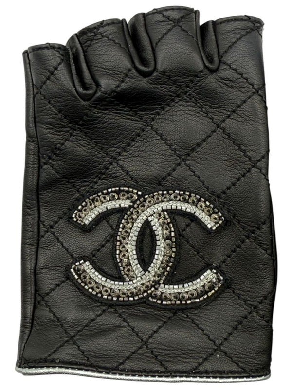 Chanel Quilted Lambskin Beaded CC Fingerless Gloves – Size 7½ – Excellent Preowned Condition (Rare)