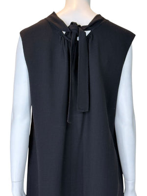 Pamella Roland Black Sleeveless Shift Dress with Back Bow Detail – Large