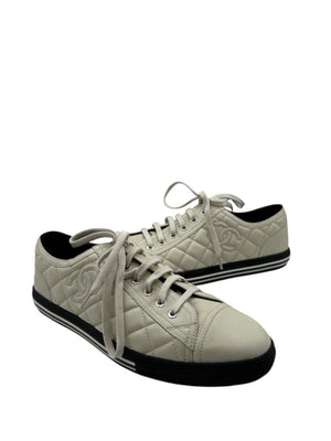 CHANEL Caviar Quilted CC Sneakers in Dark White – Size 40 BNIB