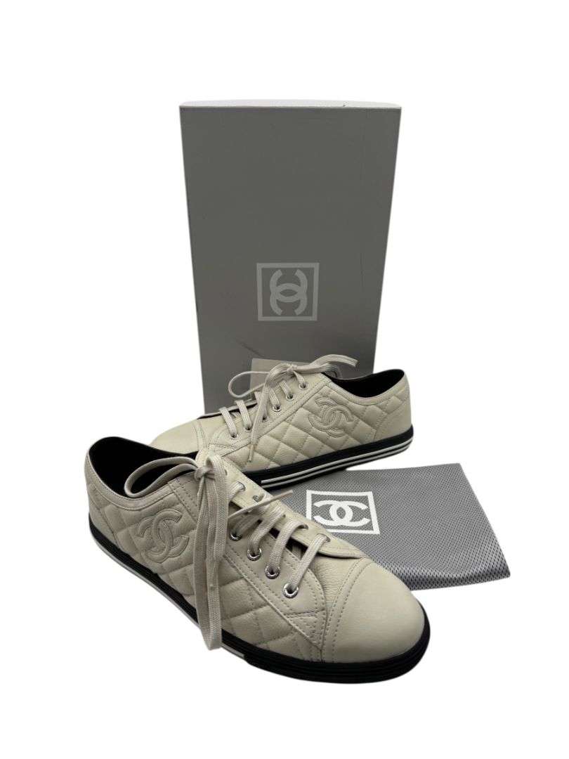 CHANEL Caviar Quilted CC Sneakers in Dark White – Size 40 BNIB