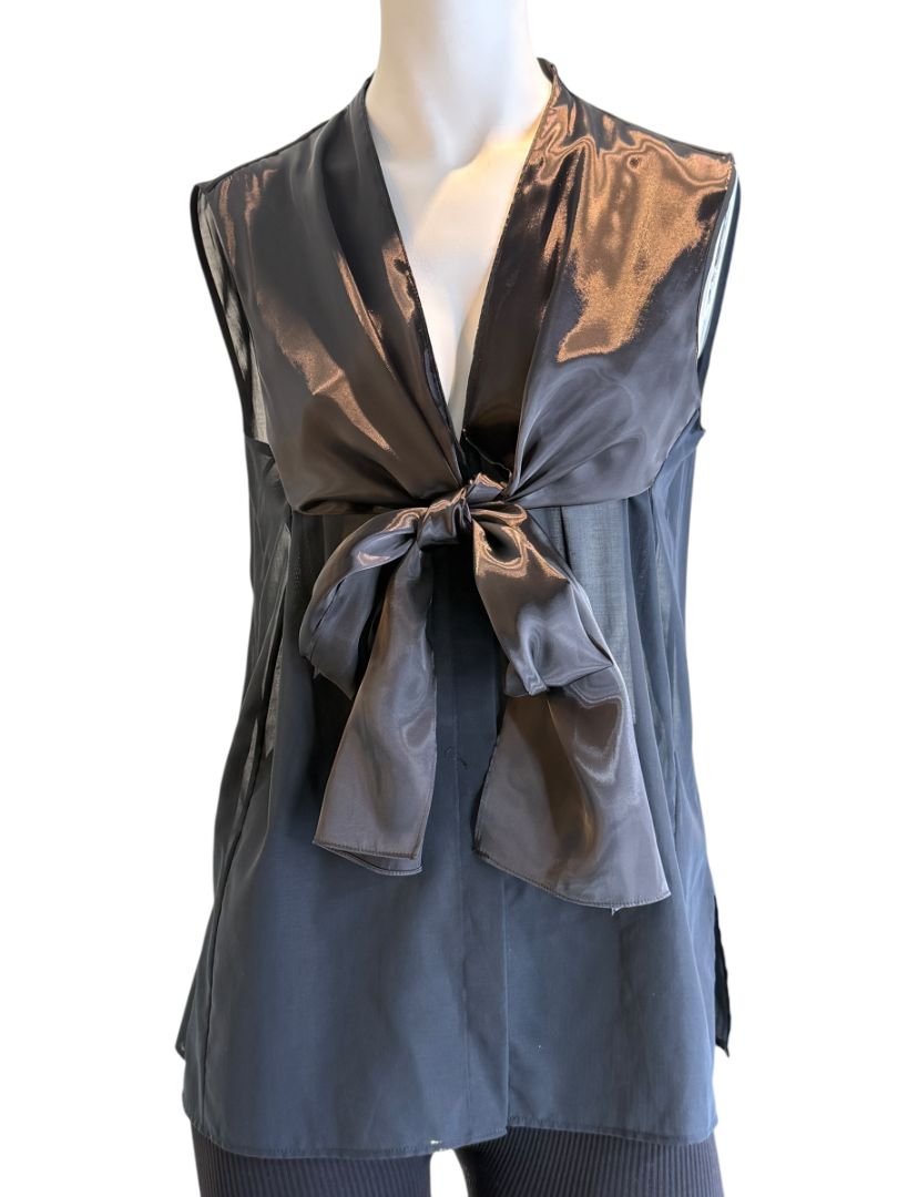 Akris Bergdorf Goodman Black Sleeveless Sheer Silk & Cotton Tie-Front Blouse – Size 10
