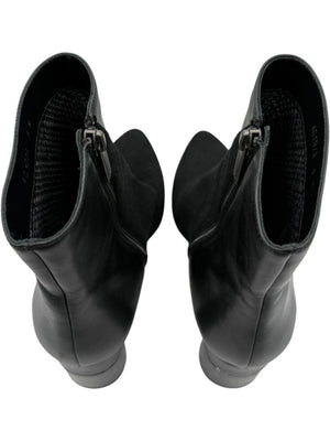 Aquatalia Black Suede/Leather Pointed Toe Booties – Size 9