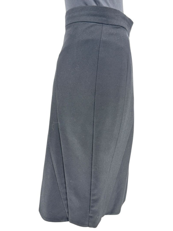Akris Punto Black Wool Skirt – Size US 12 / FR 44 / DE 42