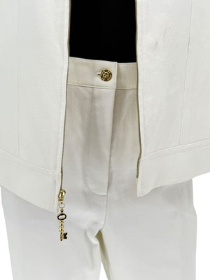 Escada White Stretch Denim Two-Piece Jacket & Pant Suit – Jacket Size XL / Pants Size 16