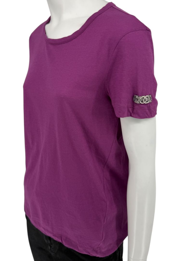 Chanel Purple Cotton T-Shirt with Beaded CC Logo – Spring 2009 Collection – Size FR 44 (US 10/12)
