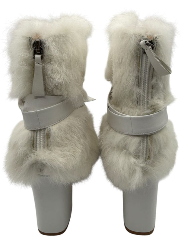 Alexandre Birman White Leather & Fur Ankle Booties – Size 39