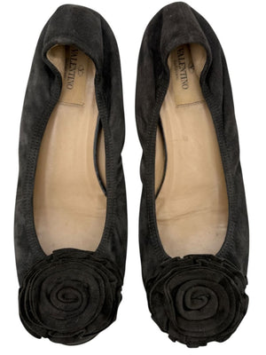 Valentino Garavani Gray Suede Rosette Ballet Flats – Size 36.5
