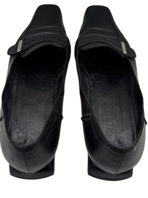 Chanel Black Leather Square-Toe Loafers – Size 41