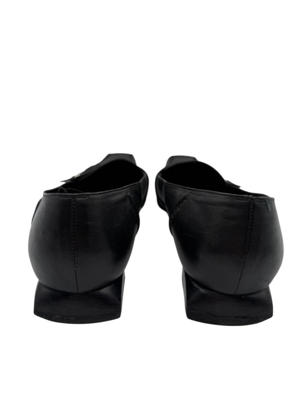 Chanel Black Leather Square-Toe Loafers – Size 41